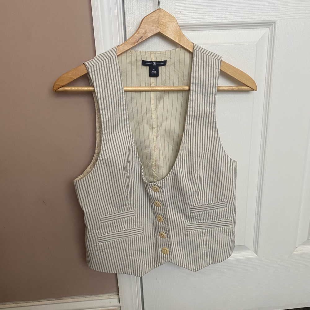 Gap Vest